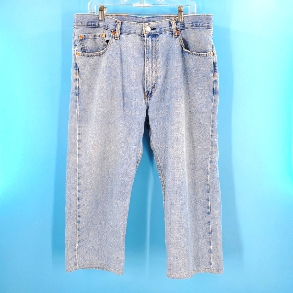 Levi's cropped cotton light wash jeans 38 waist